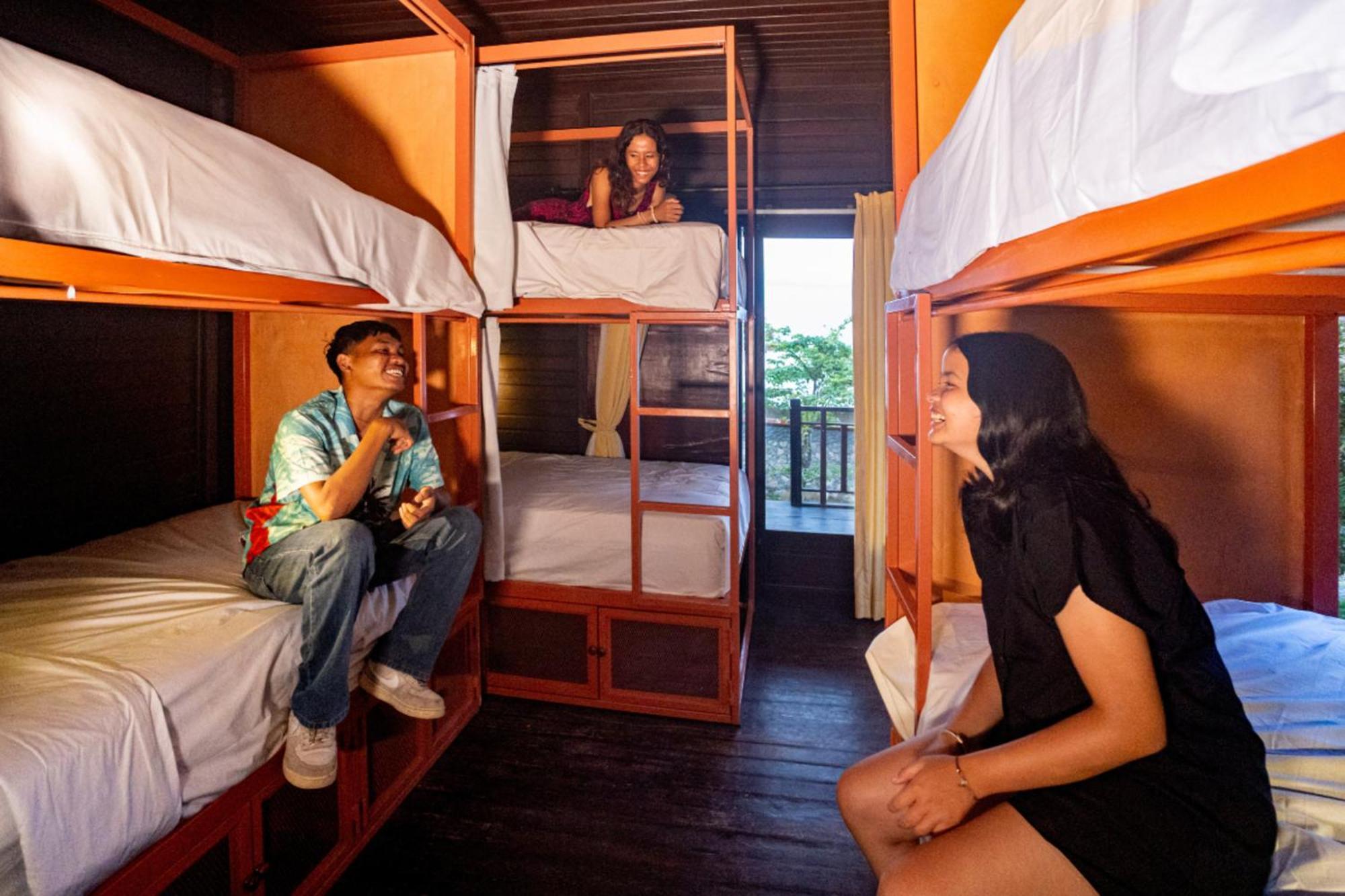 Mad Monkey Nusa Lembongan 外观 照片