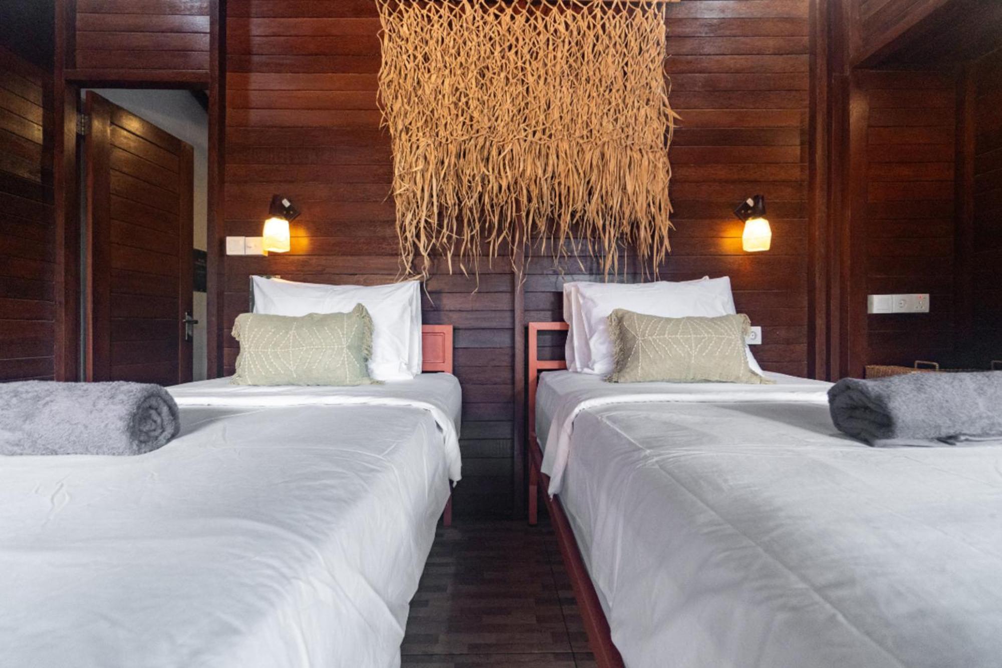 Mad Monkey Nusa Lembongan 外观 照片