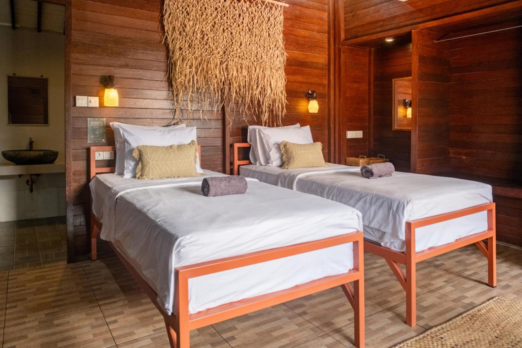 Mad Monkey Nusa Lembongan 外观 照片