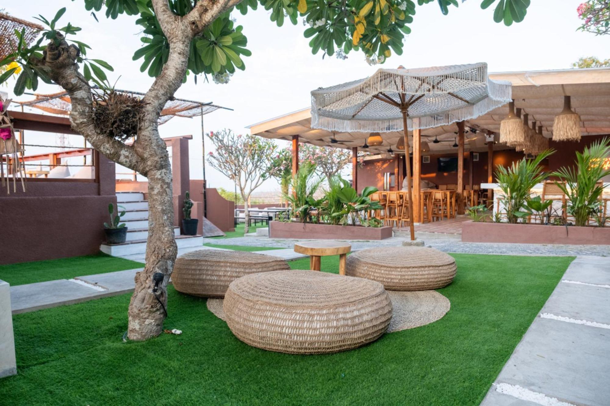 Mad Monkey Nusa Lembongan 外观 照片